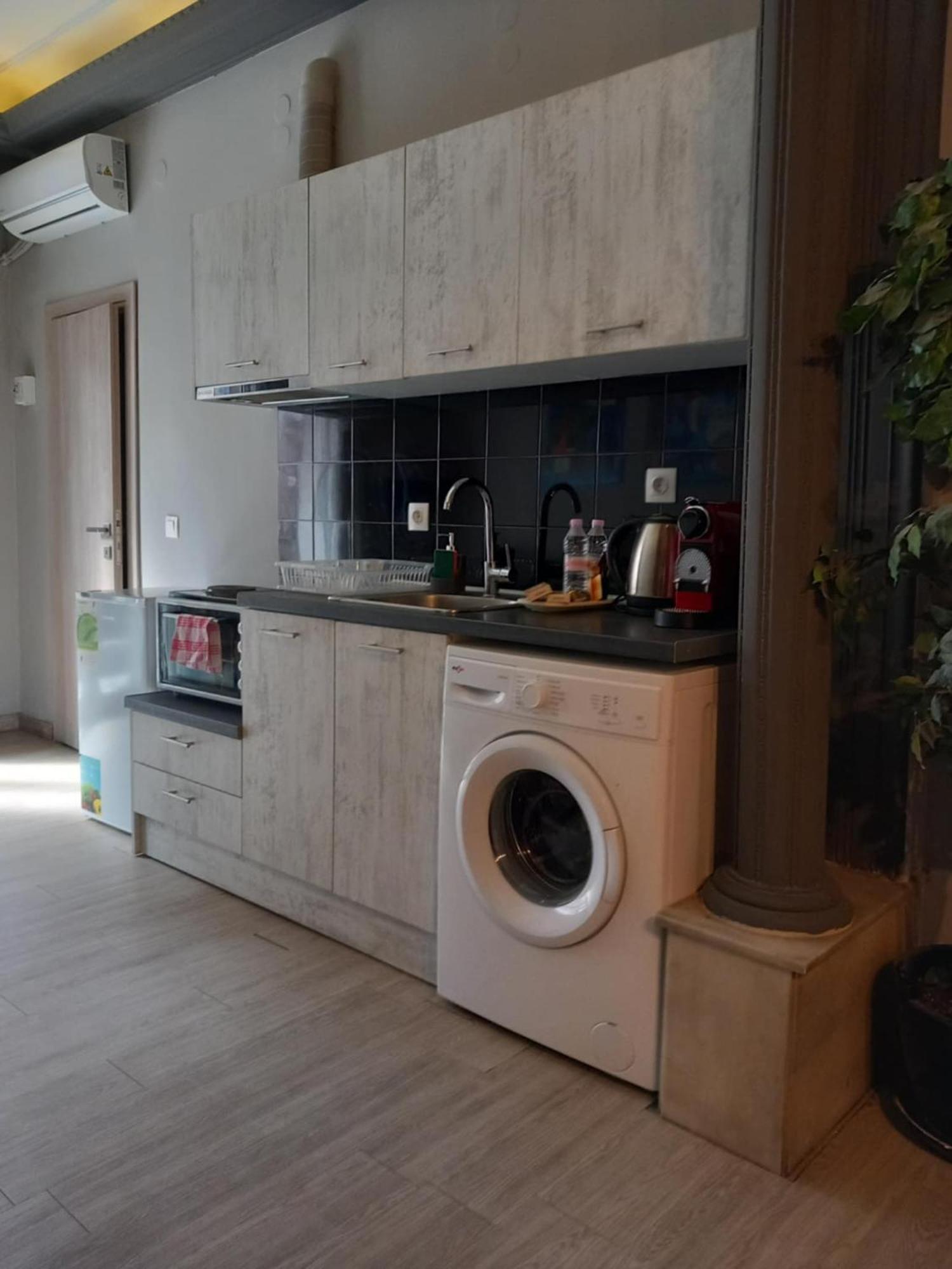 Closer "Egnatia Apartment 1" Thessalonique Extérieur photo