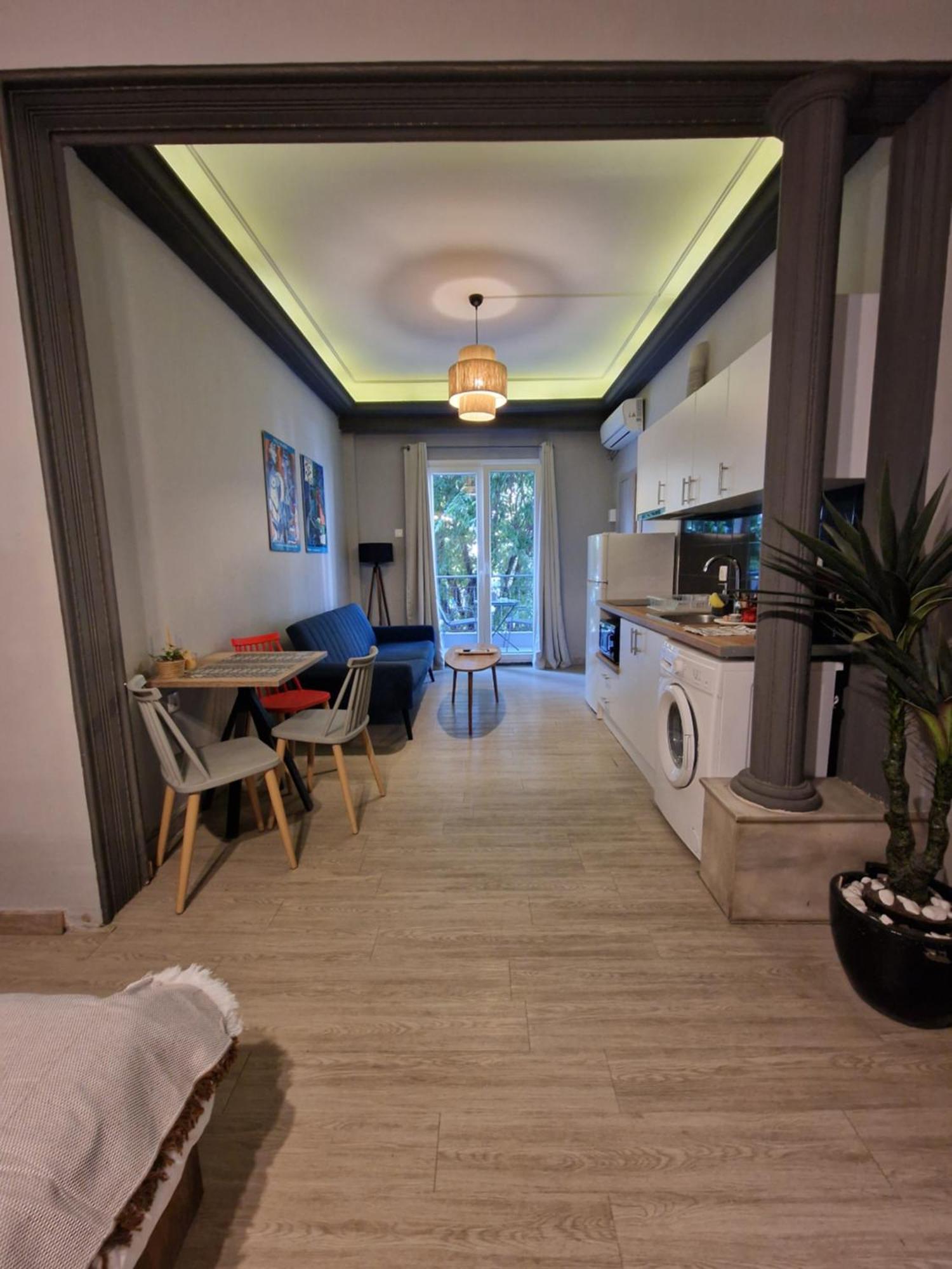 Closer "Egnatia Apartment 1" Thessalonique Extérieur photo